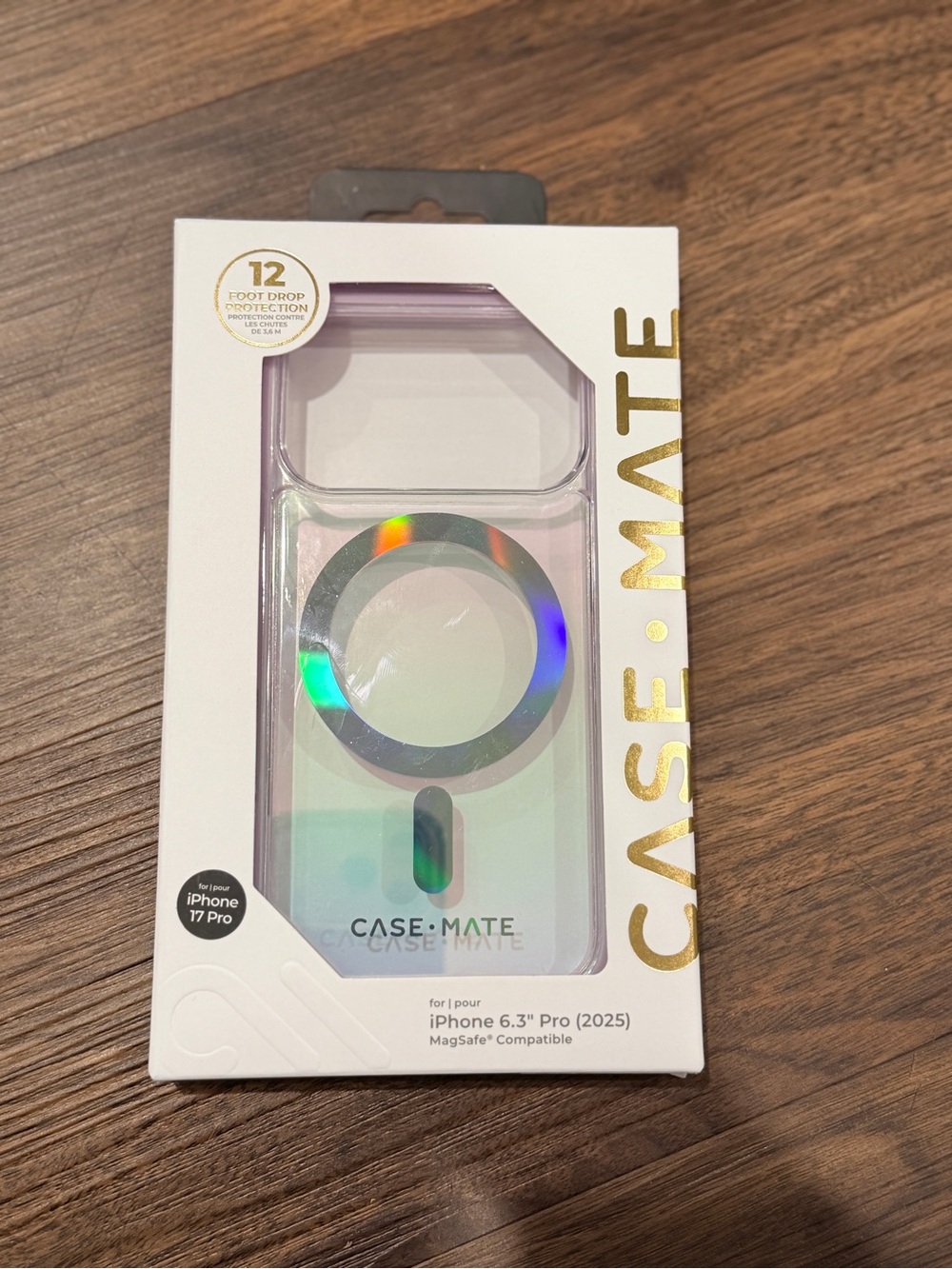 case-mate Iridescent MagSafe Case in Pastel Green, Purple & Blue